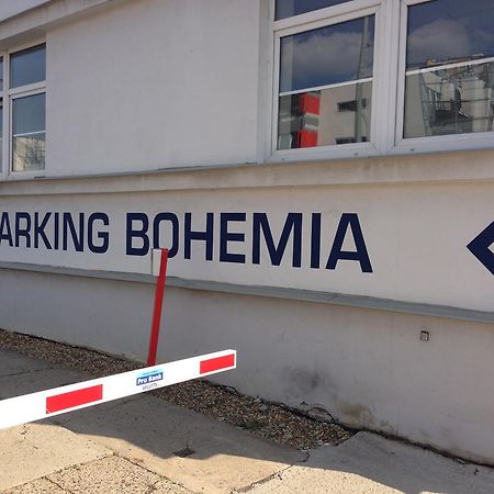 Hostel Bohemia ปราก ภายนอก รูปภาพ